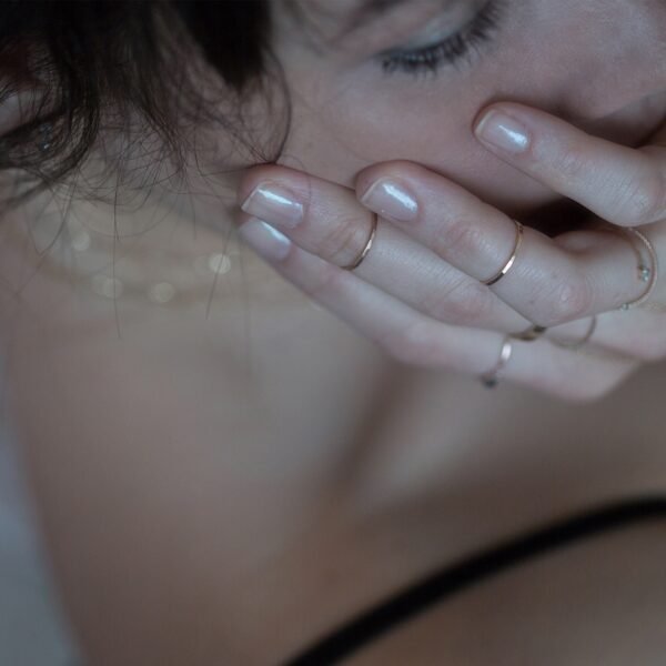 Classic Hammered Gold Ring - Image 3