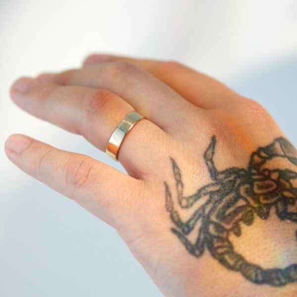 Catbird Classic Wedding Bands, Flat Band, 5mm - Image 3