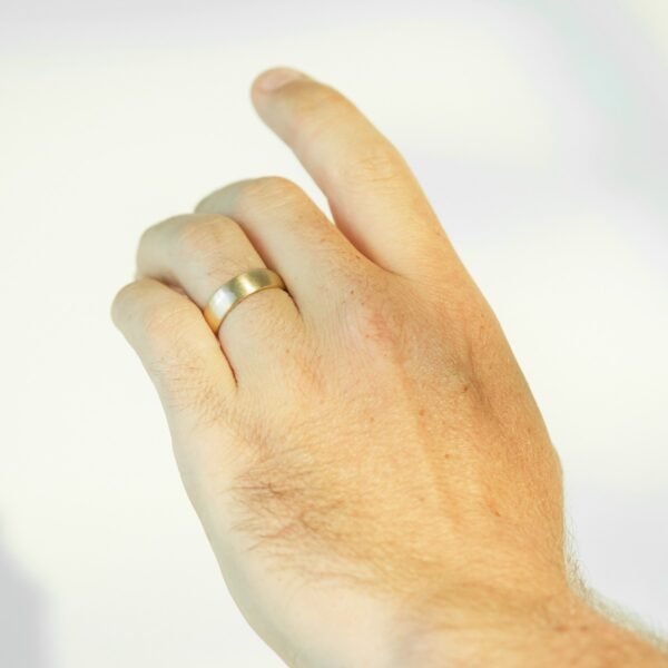 Catbird Classic Wedding Bands, Half Round Band, 6mm - Image 3