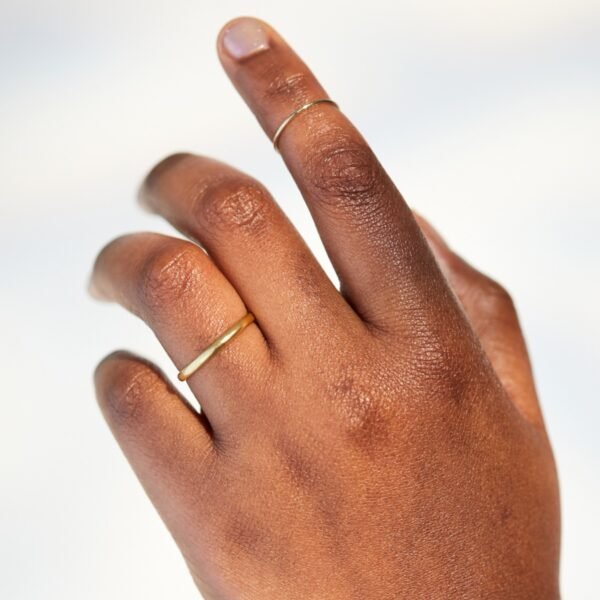 Old World Catbird Classic Wedding Band - Image 2