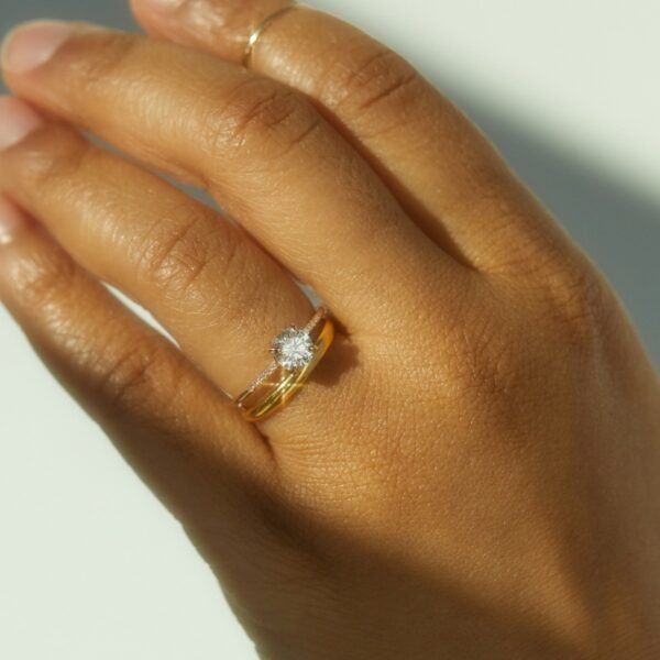 The Swan Solitaire Supreme Diamond Ring - Image 4
