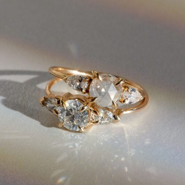 Violette the Swan Diamond Ring - Image 7