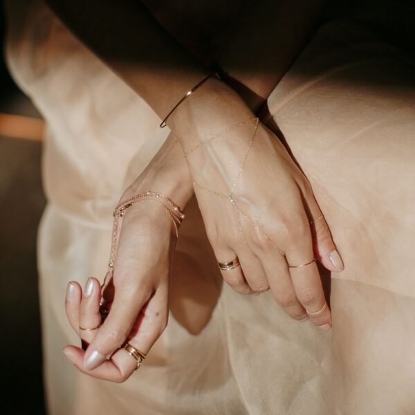 Diamond Kitten Mitten, Yellow Gold - Image 9