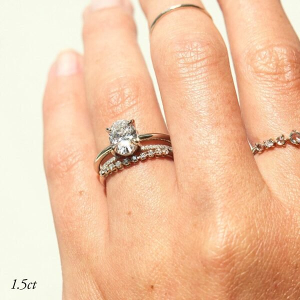 The Grand Swan Solitaire Oval Lab-Grown Diamond Ring - Image 3