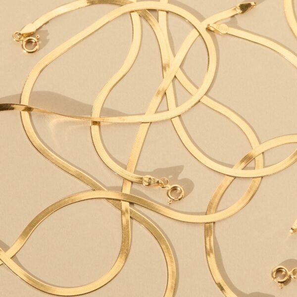 Spritz Herringbone Gold Chain - Image 9