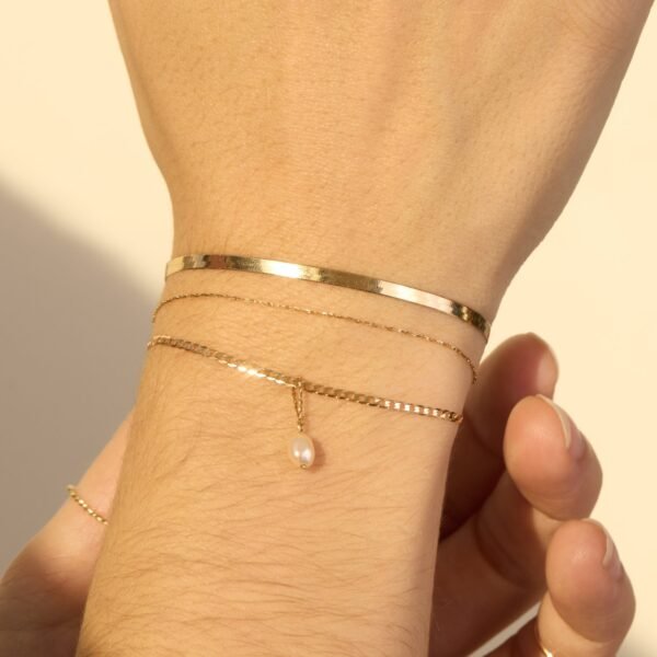 Spritz Herringbone Gold Bracelet - Image 2