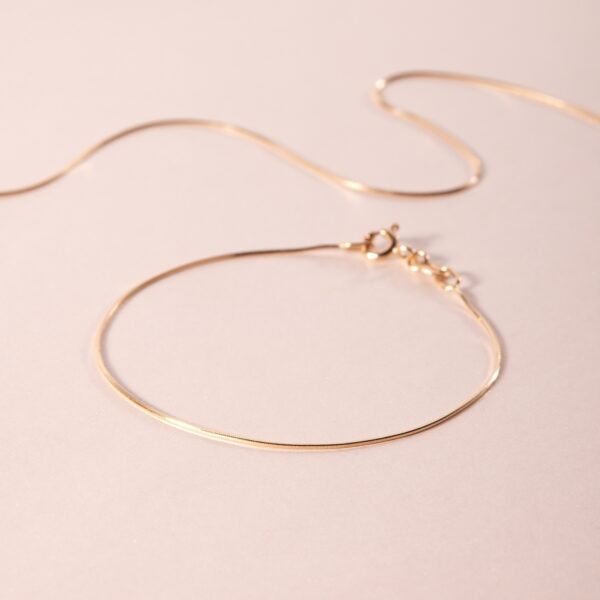 Little Slipper Gold Bracelet - Image 5