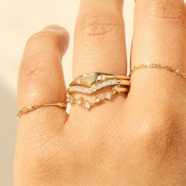 Fairy Light Supreme Demi-Pavé Diamond Curved Band - Image 4