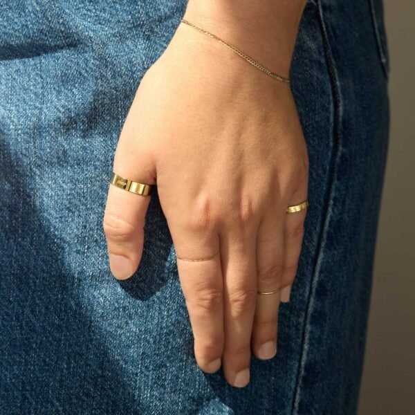 Grand Tomboy Engravable Gold Ring - Image 7