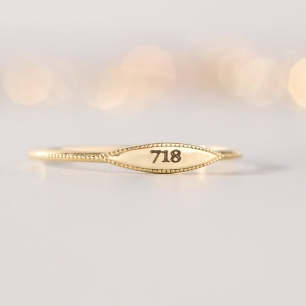 City Moon Gold Signet Ring - Image 2