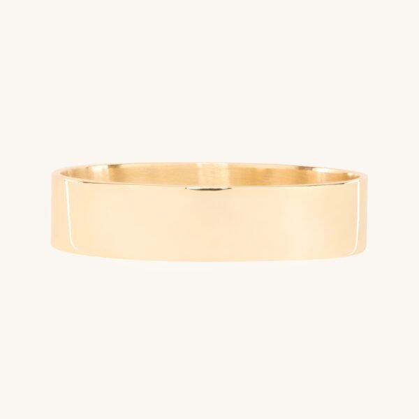 Grand Tomboy Engravable Gold Ring