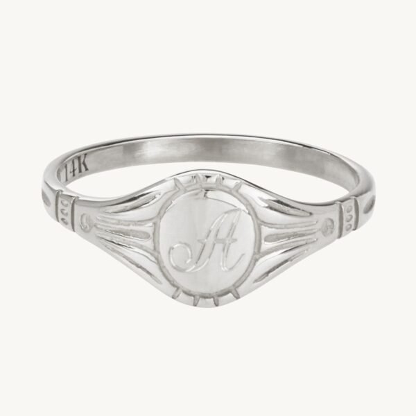 Grand Cygnet Ring, Silver