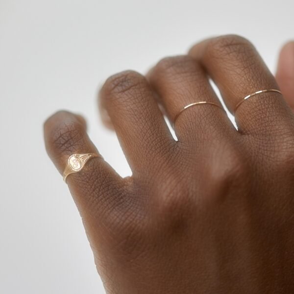 Threadbare Gold Stacking Ring - Image 3