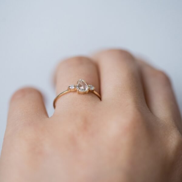 Leda the Swan Diamond Ring - Image 4