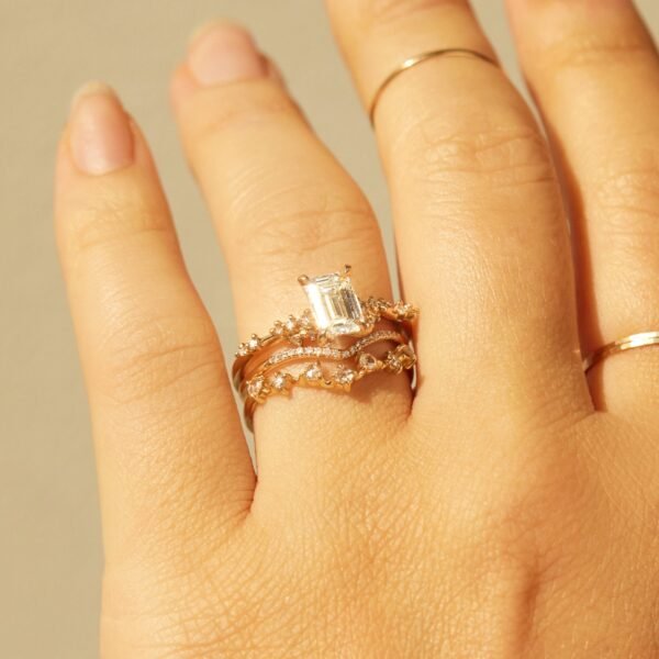Daphne Solitaire Supreme Diamond Ring - Image 3