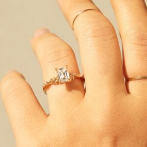 Daphne Solitaire Supreme Diamond Ring